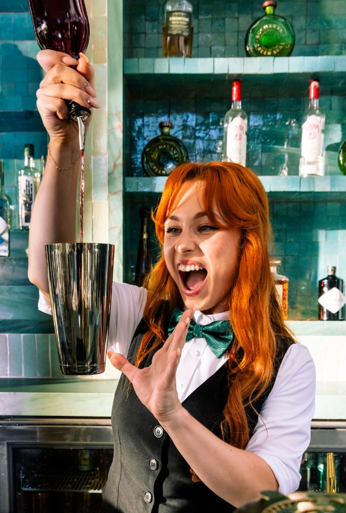 Jenny-levitating-shaker-1.jpg